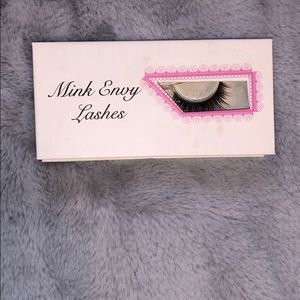 Mink lashes